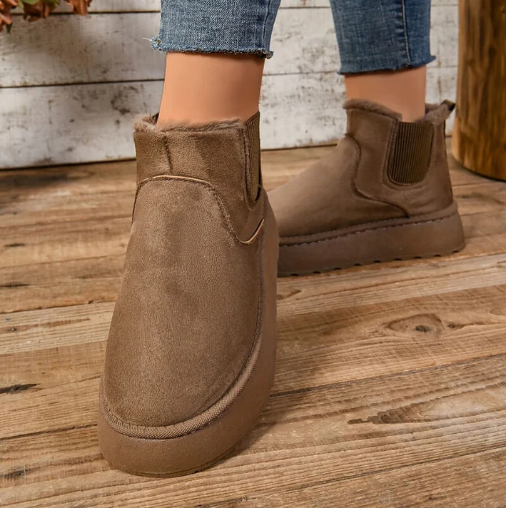 Naira – Stylische und warme Stiefel für kalte Wintertage