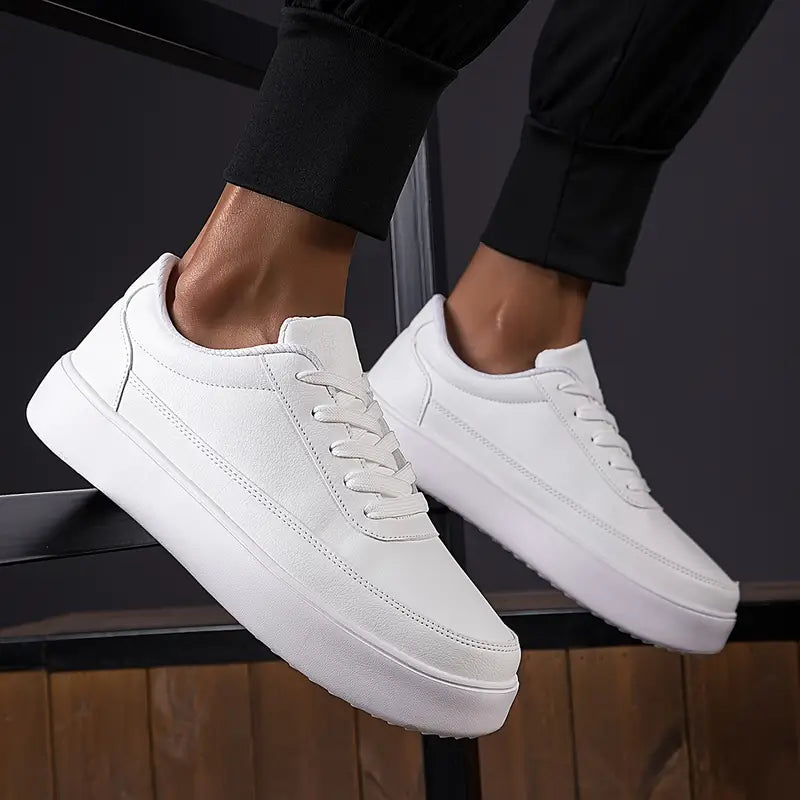 Eliano – Minimalistische weiße Skateschuhe für Herren