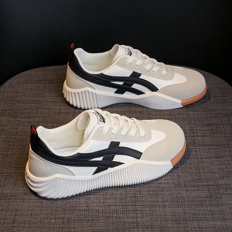 Bequeme Turnschuhe für Frauen - Nielsen Mode