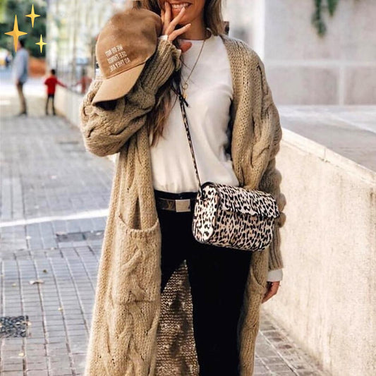 Amelia - Lange beigefarbene Oversized Strickjacke mit Taschen
